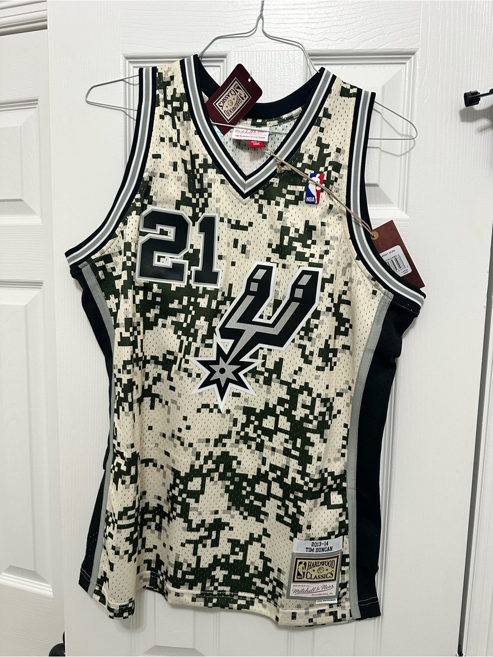 Mitchell & Ness Spurs #21 Digital Camo Jersey - Black & Cream